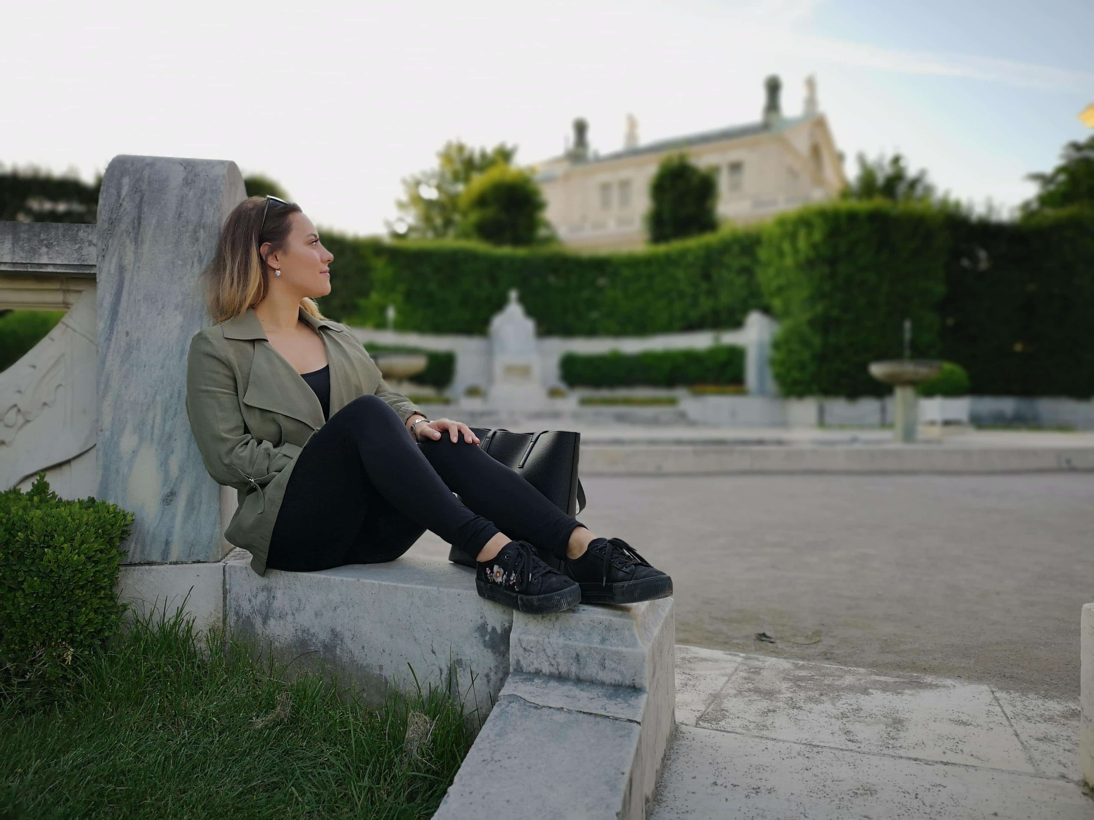 Model posing outdoor